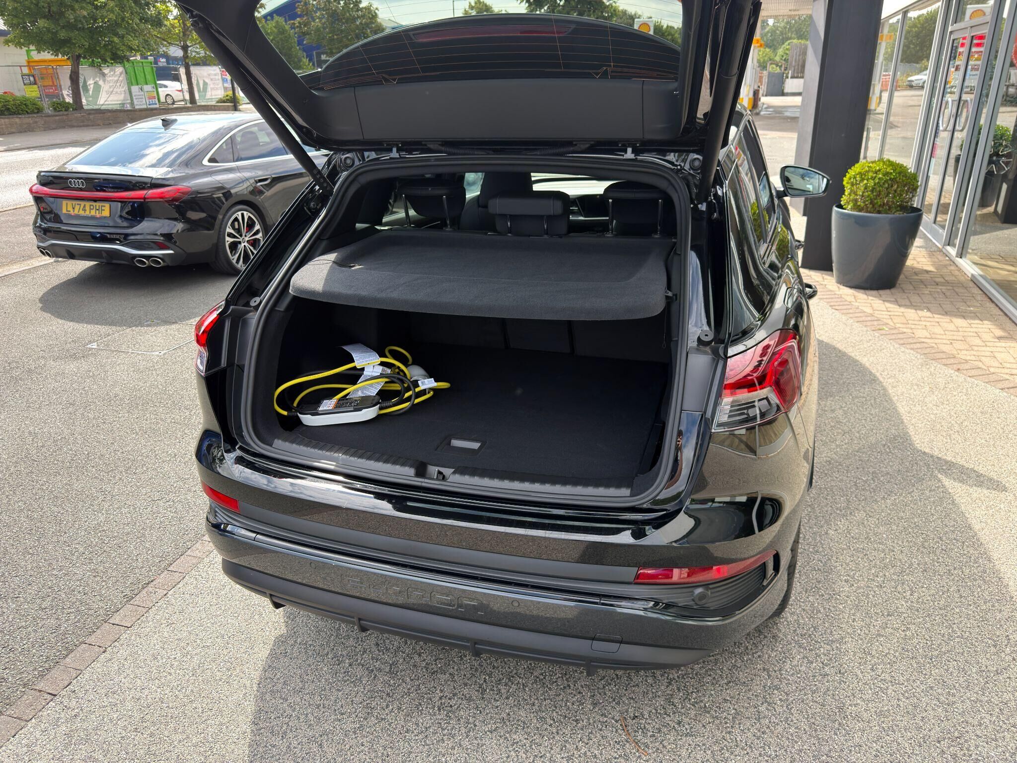 Audi Q4 e-tron Q4 e-tron Gallery Image