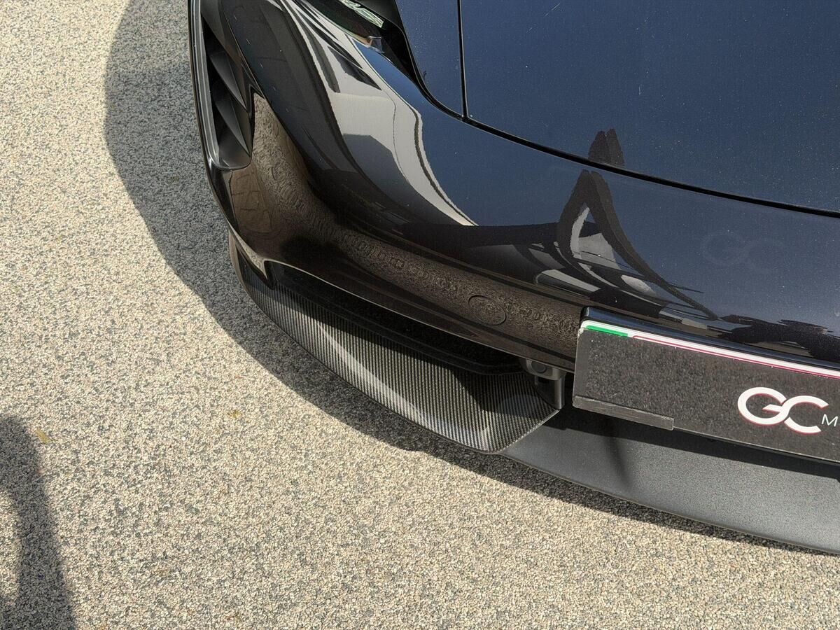Porsche Taycan Taycan Gallery Image