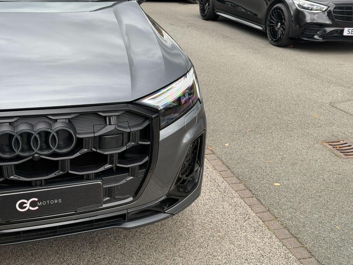 Audi SQ7 SQ7 Gallery Image