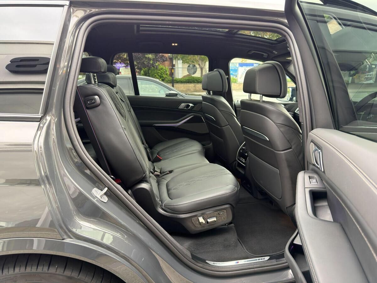 BMW X7 X7 Gallery Image
