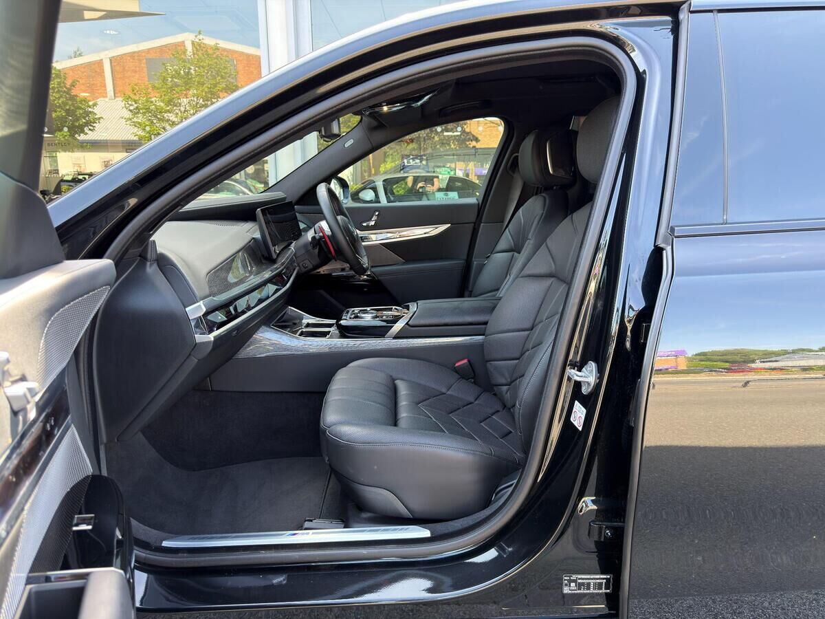 BMW 7 Series 7 Series Gallery Image