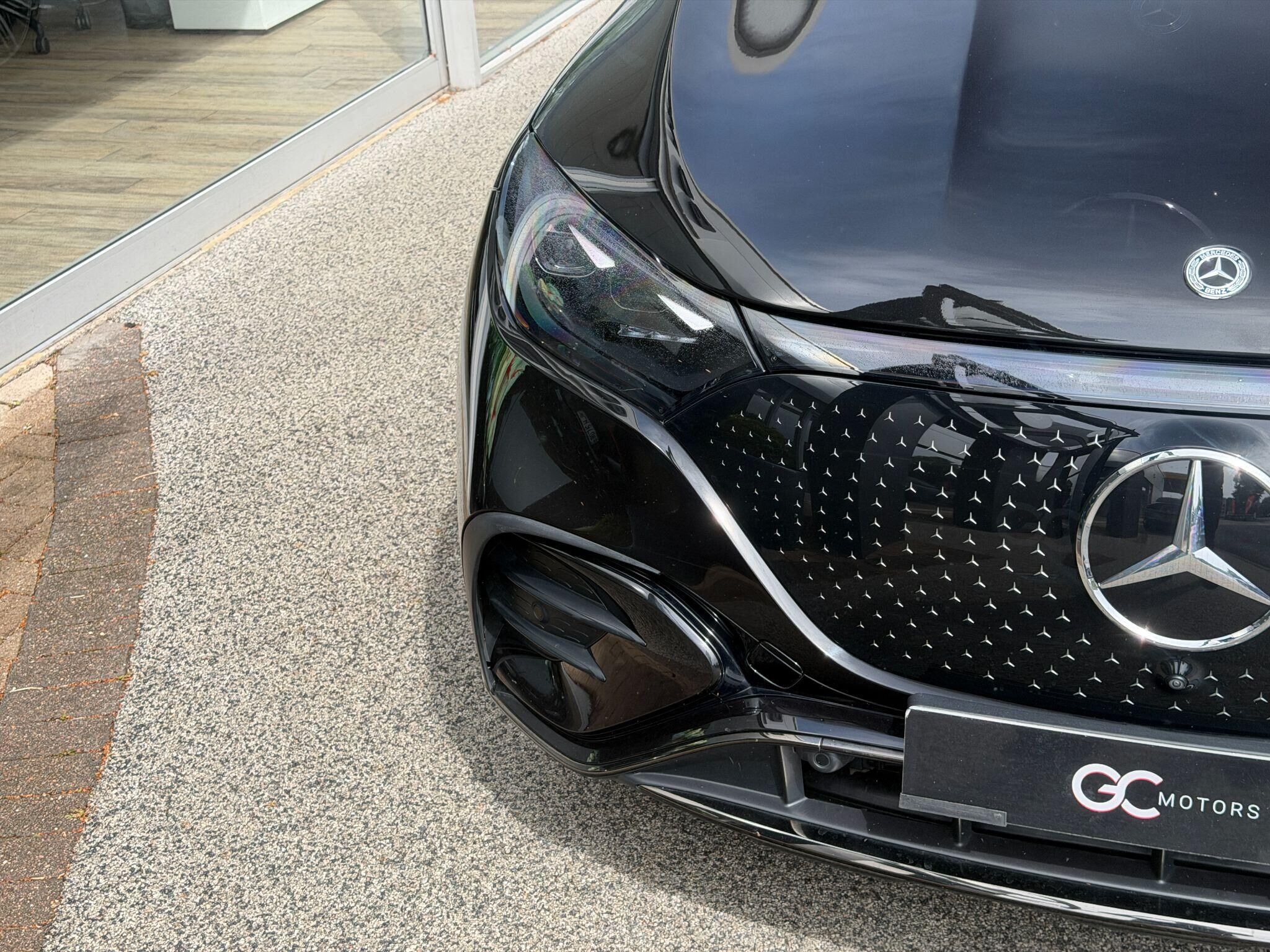 Mercedes-Benz EQE EQE Gallery Image