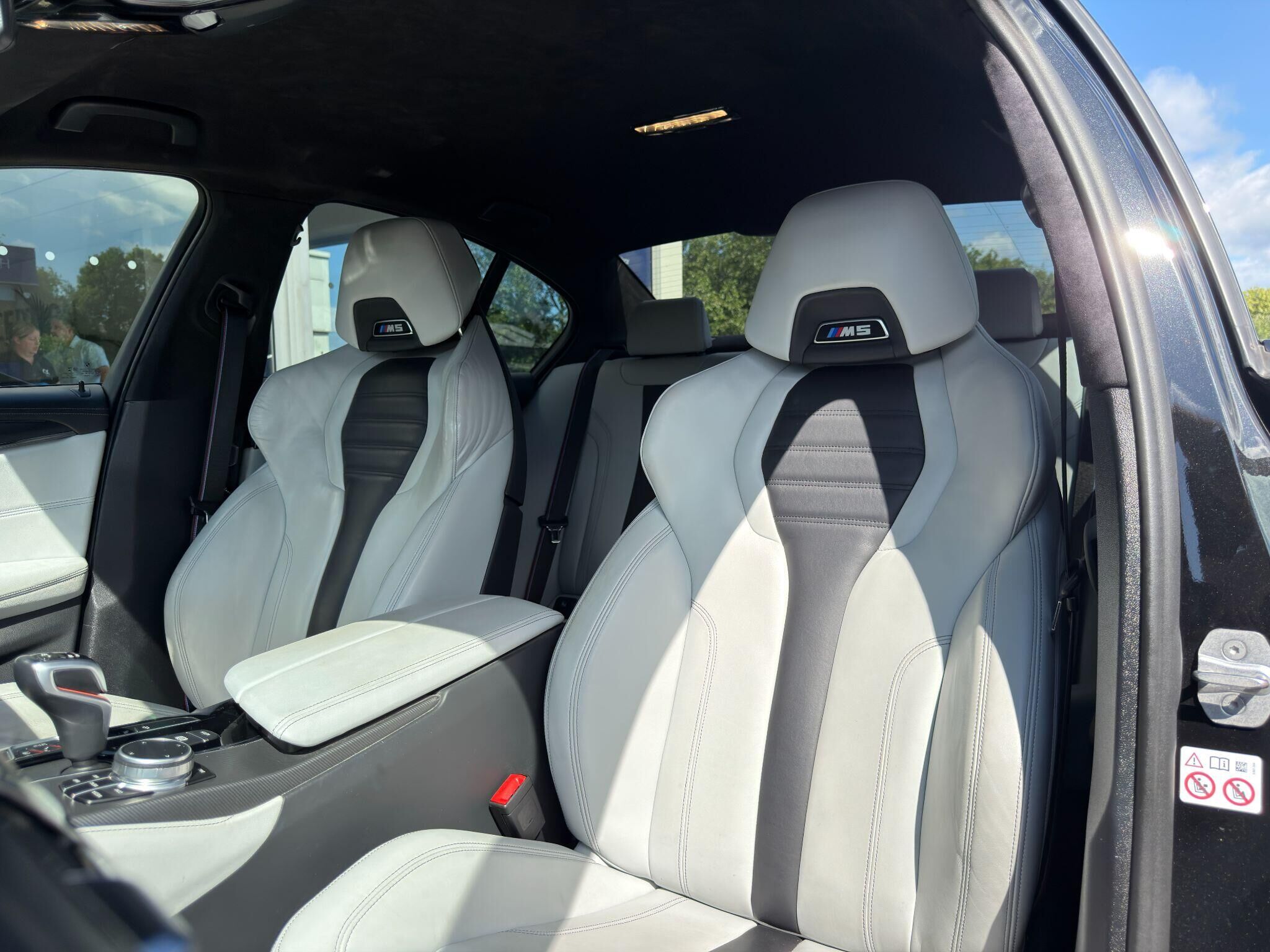BMW M5 M5 Gallery Image
