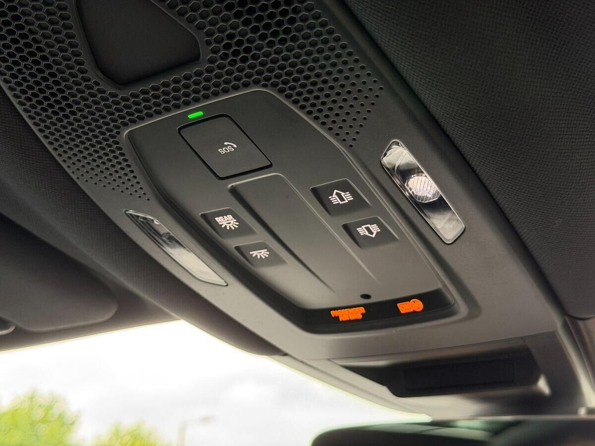 Porsche Cayenne Cayenne Gallery Image