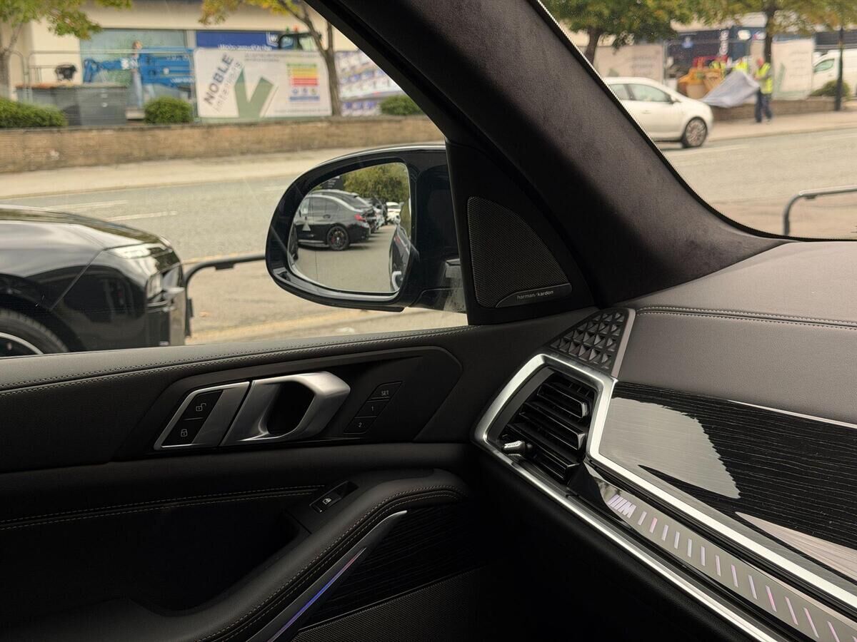 BMW X7 X7 Gallery Image