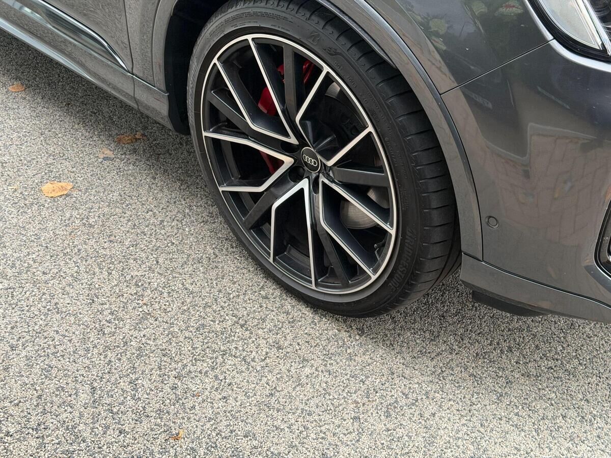 Audi SQ7 SQ7 Gallery Image