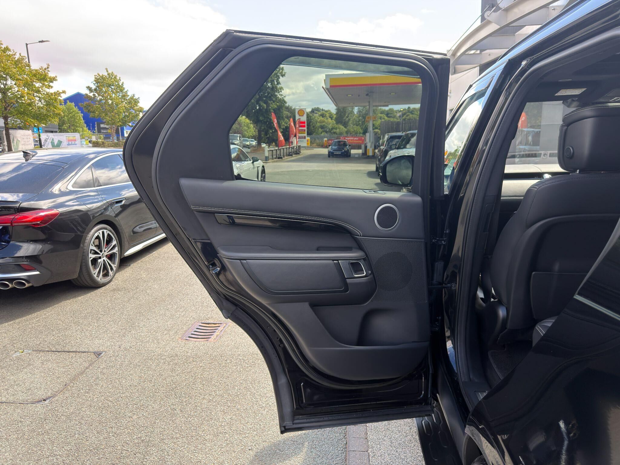 Land Rover Discovery Discovery Gallery Image