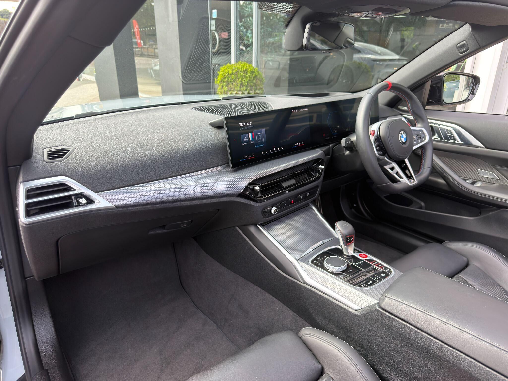 BMW M4 M4 Gallery Image
