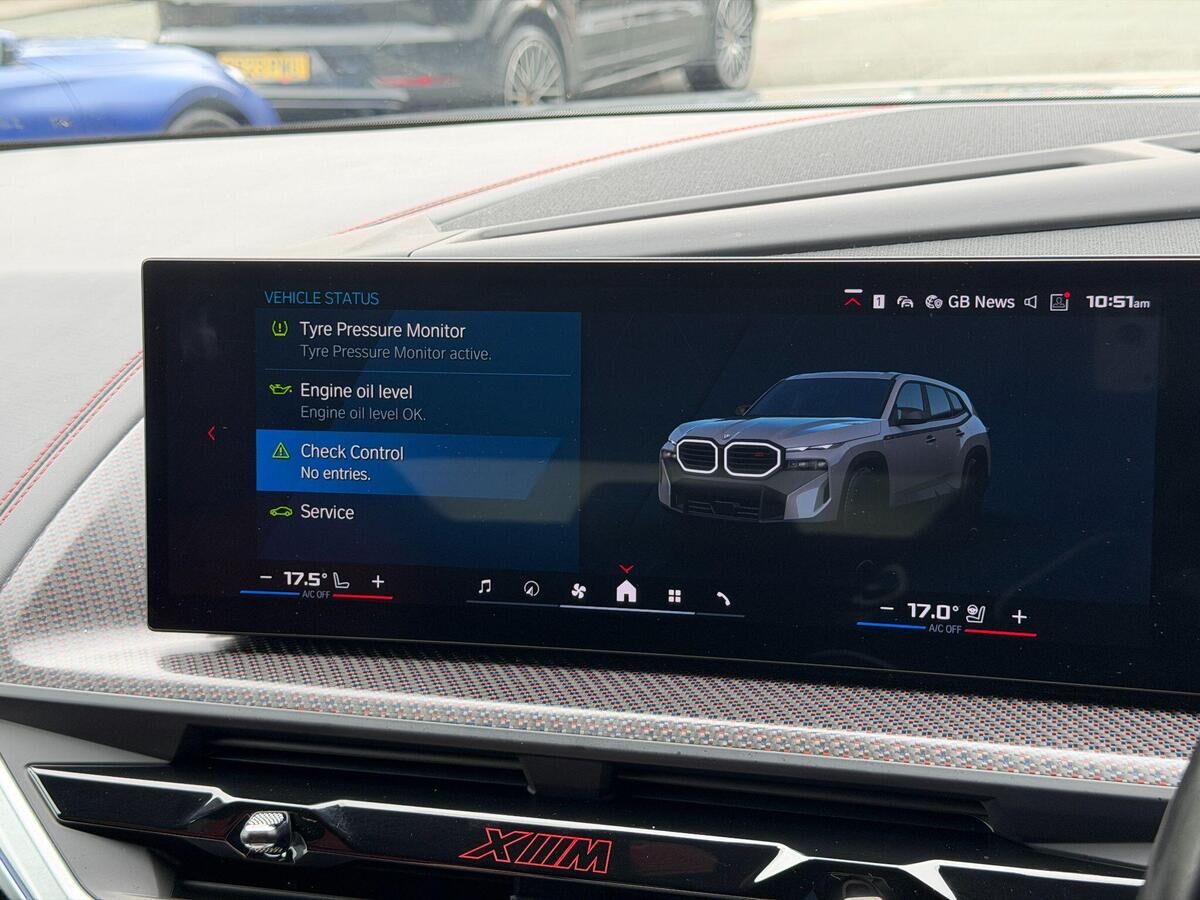 BMW XM XM Gallery Image