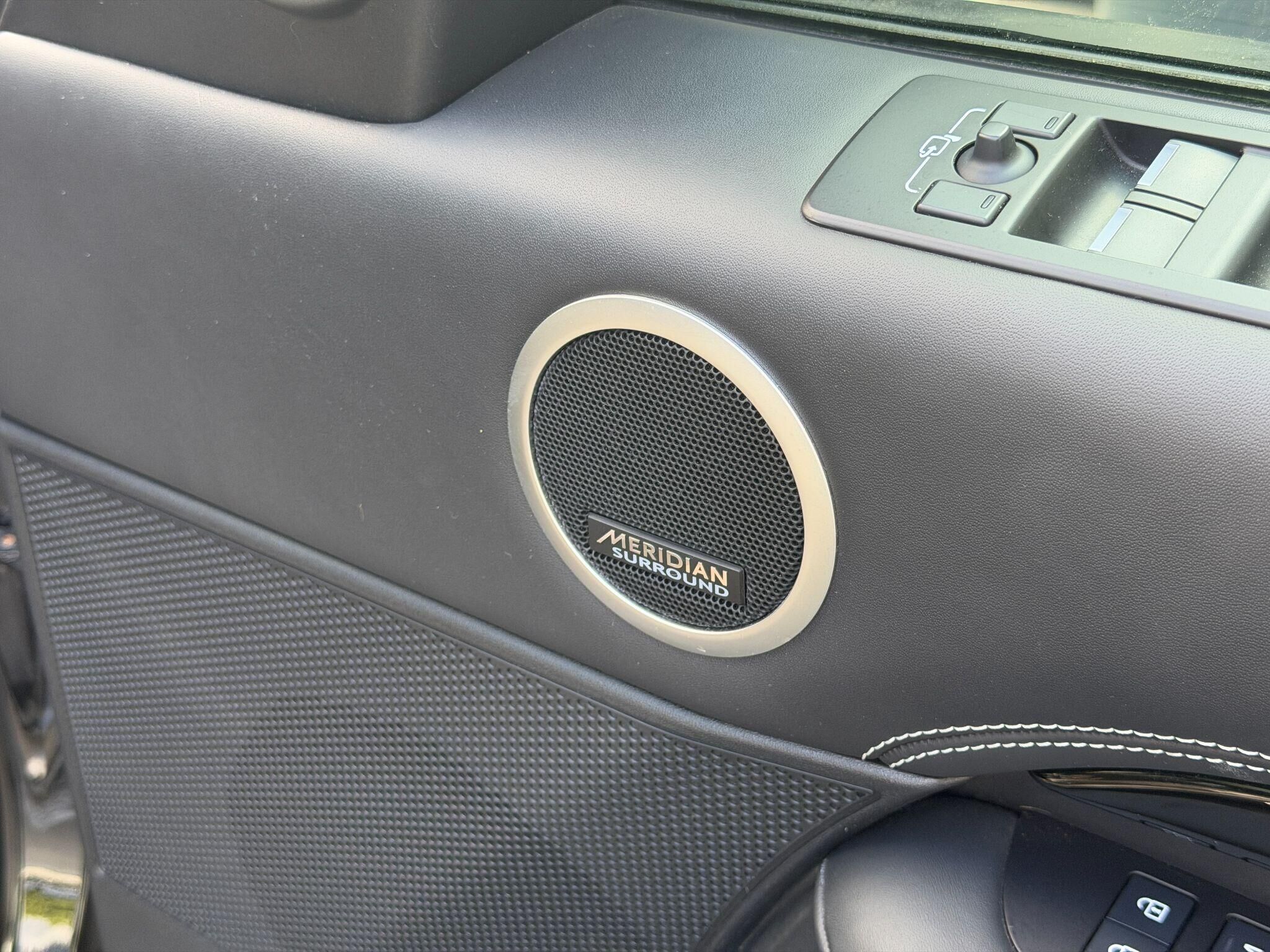 Land Rover Discovery Discovery Gallery Image