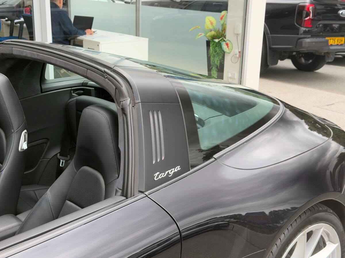 Porsche 911 911 Gallery Image