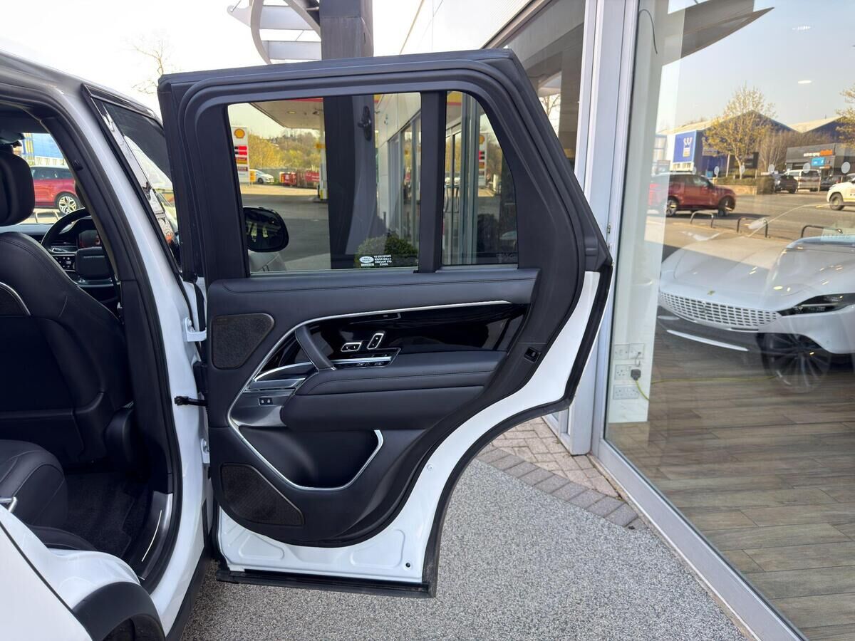 Land Rover Range Rover Range Rover Gallery Image
