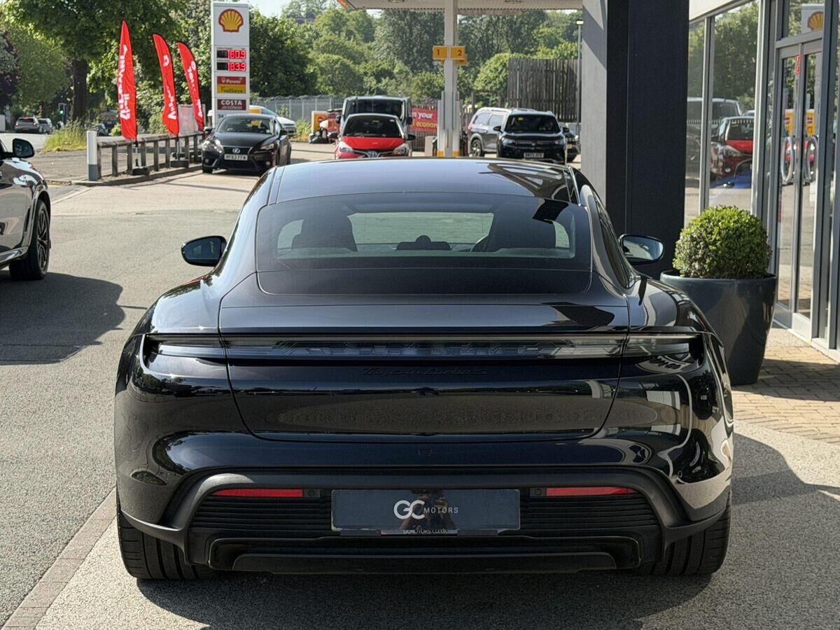 Porsche Taycan Taycan Gallery Image