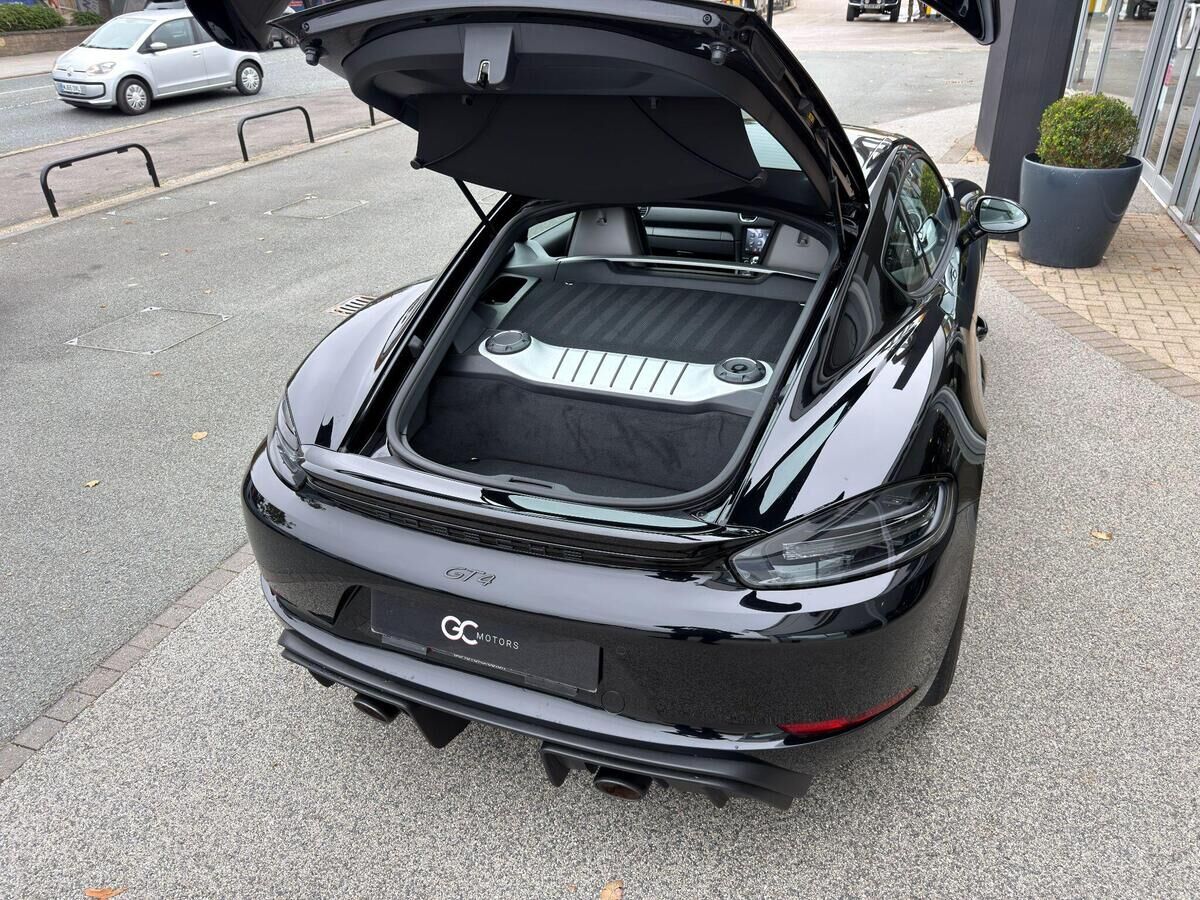 Porsche 718 Cayman 718 Cayman Gallery Image