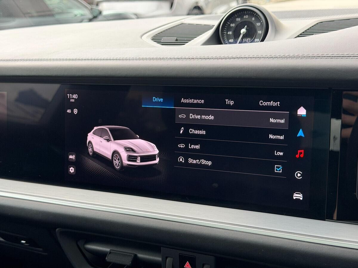 Porsche Cayenne Cayenne Gallery Image