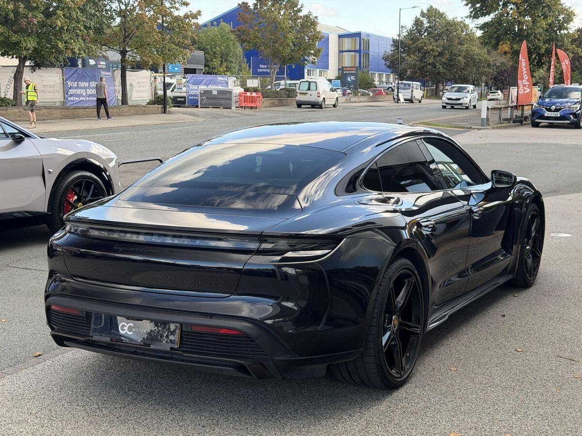 Porsche Taycan Taycan Gallery Image