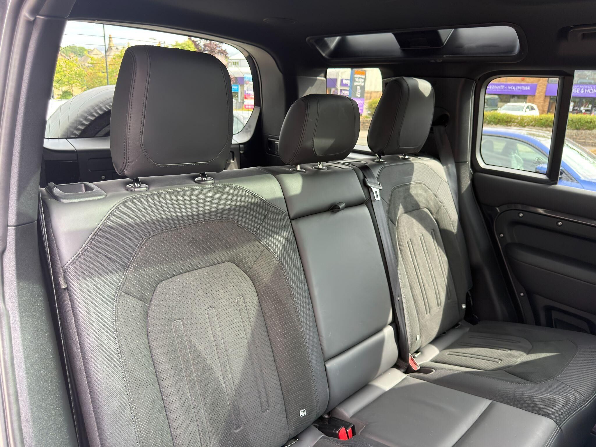 Land Rover Defender 110 Defender 110 Gallery Image