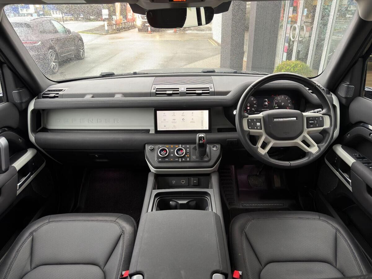 Land Rover Defender 110 Defender 110 Gallery Image