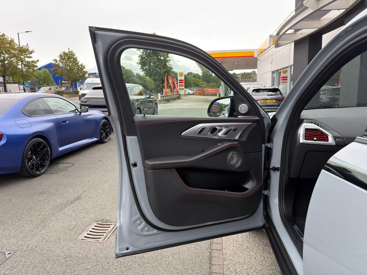 BMW XM XM Gallery Image