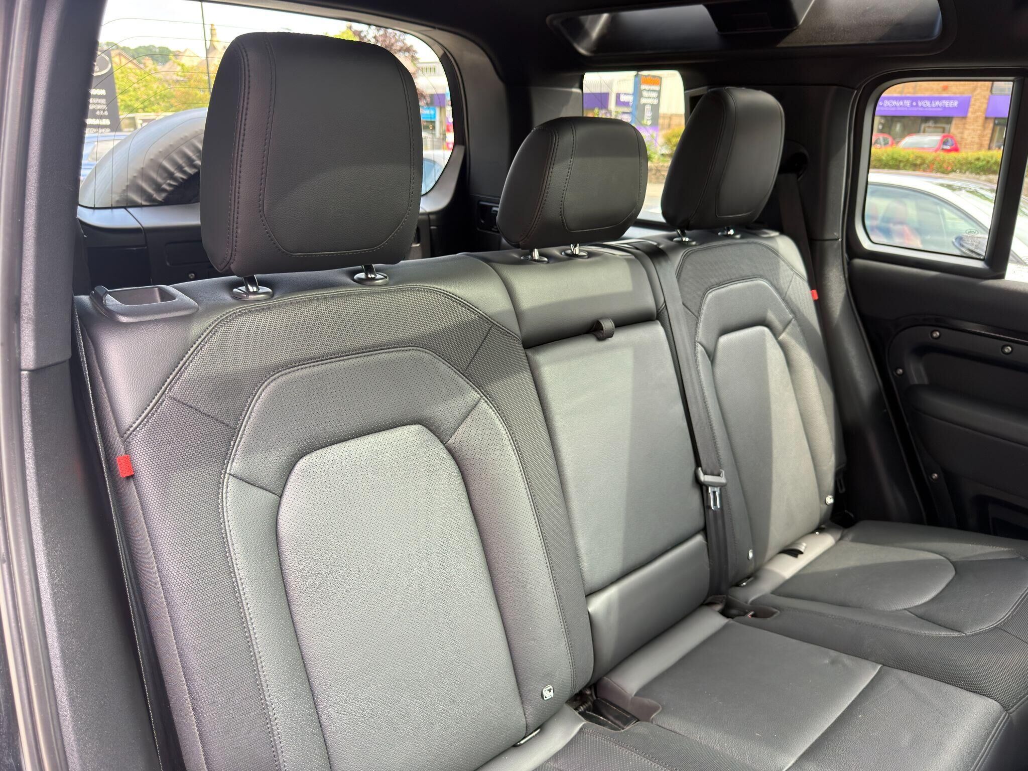 Land Rover Defender 110 Defender 110 Gallery Image