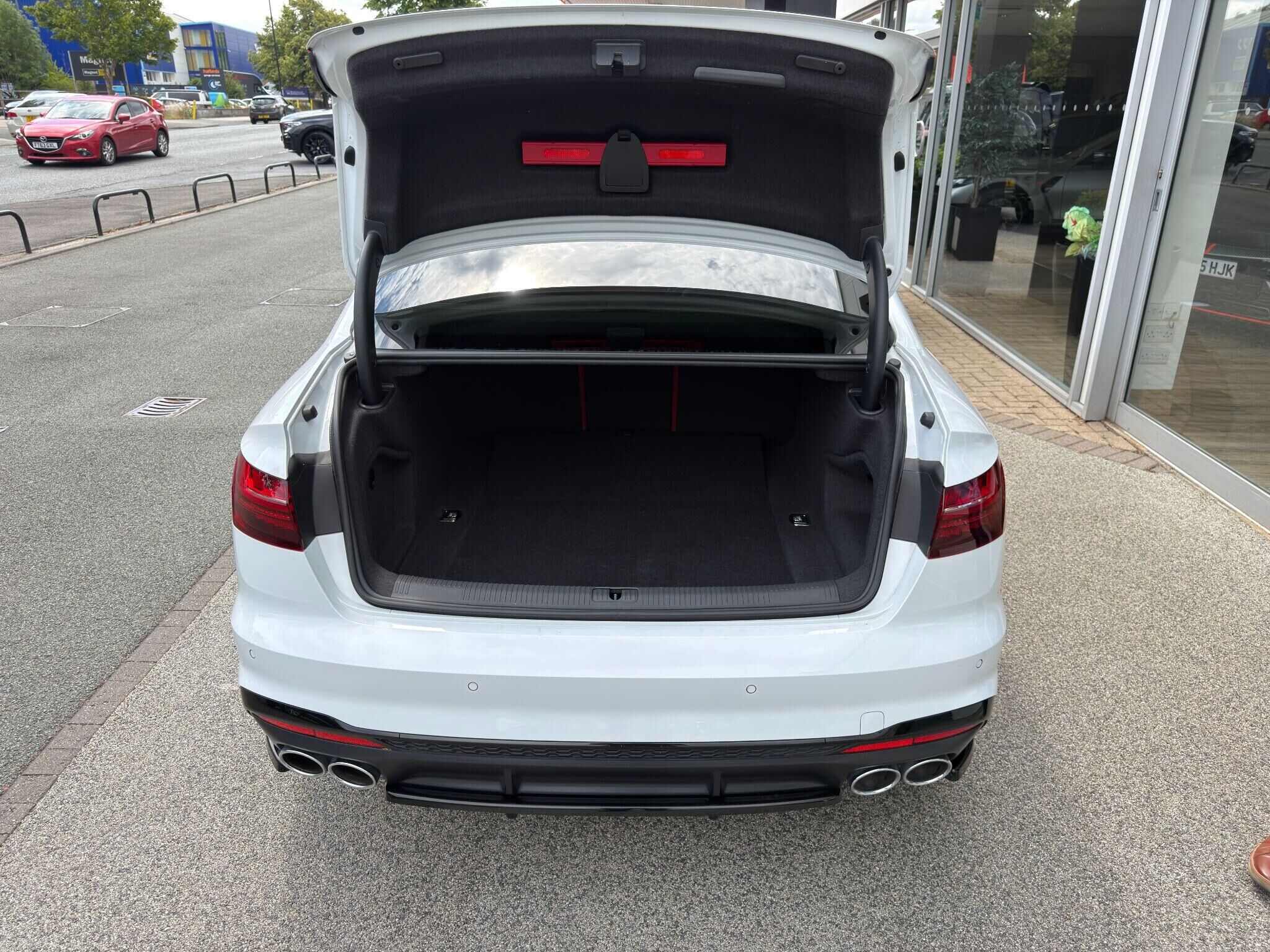 Audi S4 S4 Gallery Image