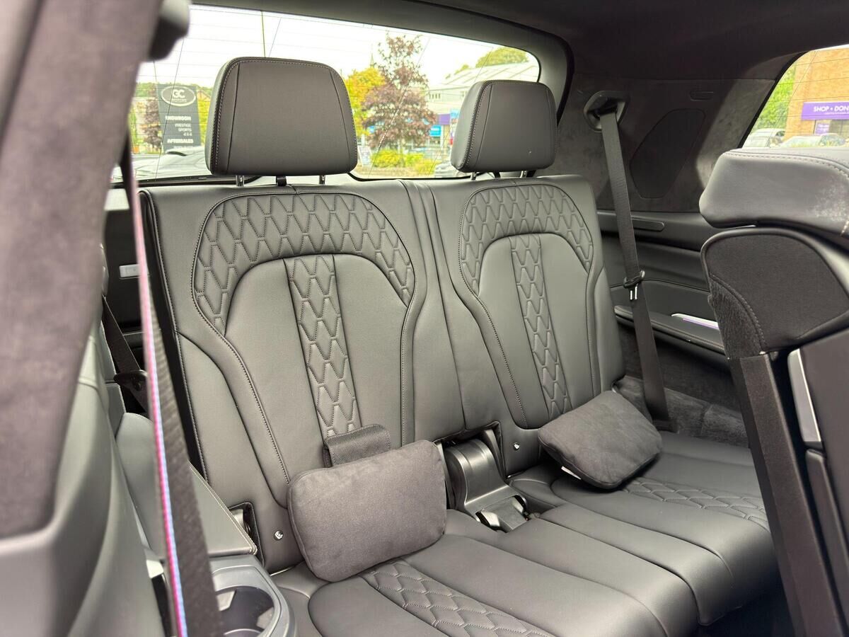 BMW X7 X7 Gallery Image
