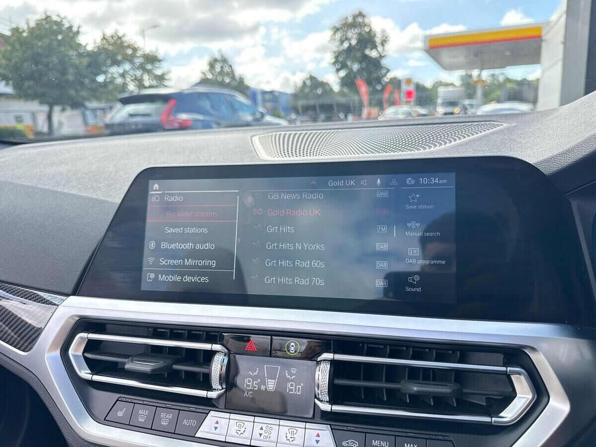 BMW M4 M4 Gallery Image