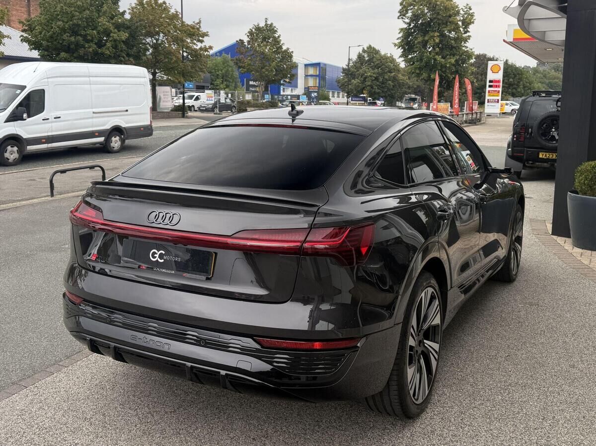 Audi Q8 e-tron Q8 e-tron Gallery Image