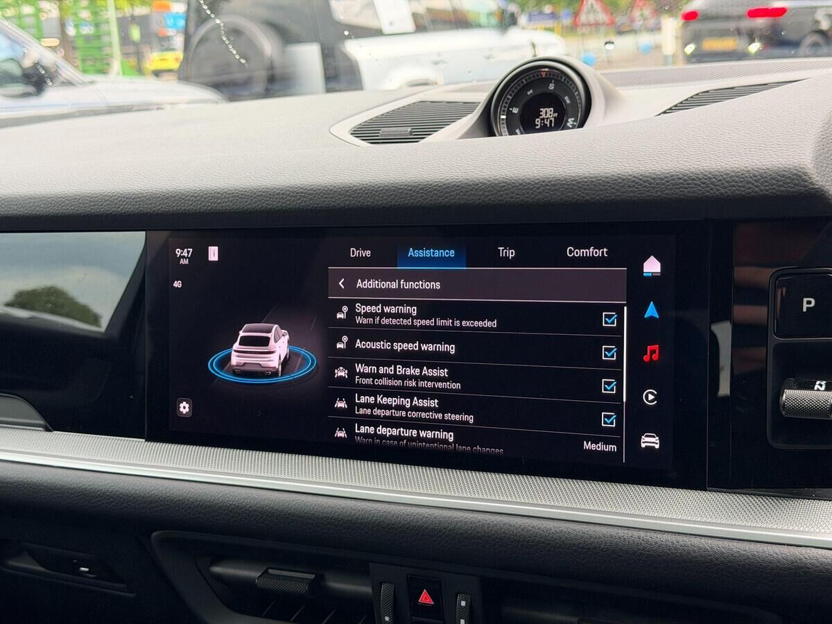 Porsche Cayenne Cayenne Gallery Image