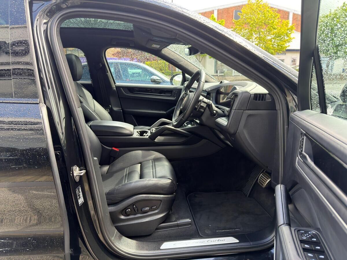 Porsche Cayenne Cayenne Gallery Image