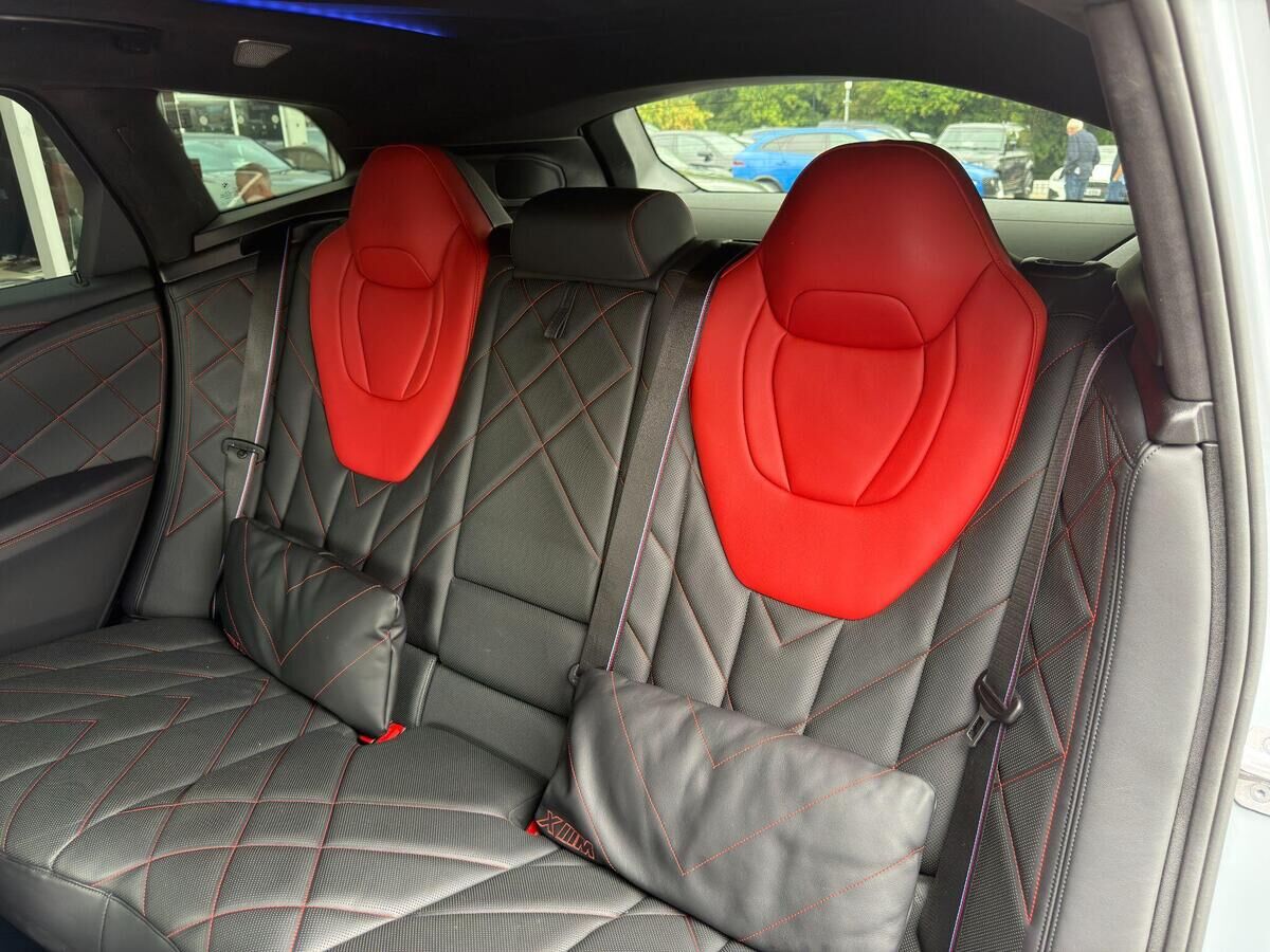 BMW XM XM Gallery Image