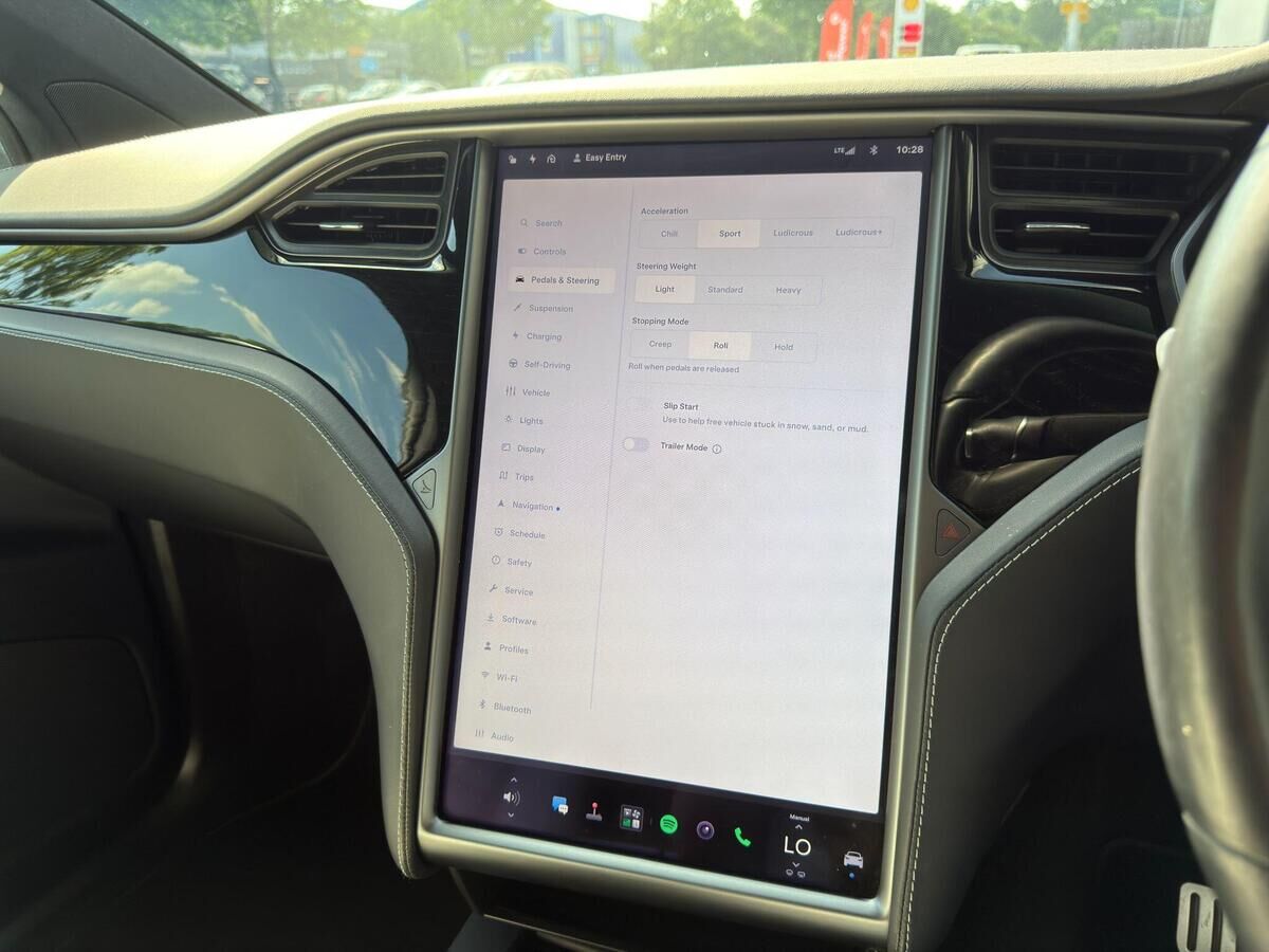 Tesla Model X Model X Gallery Image