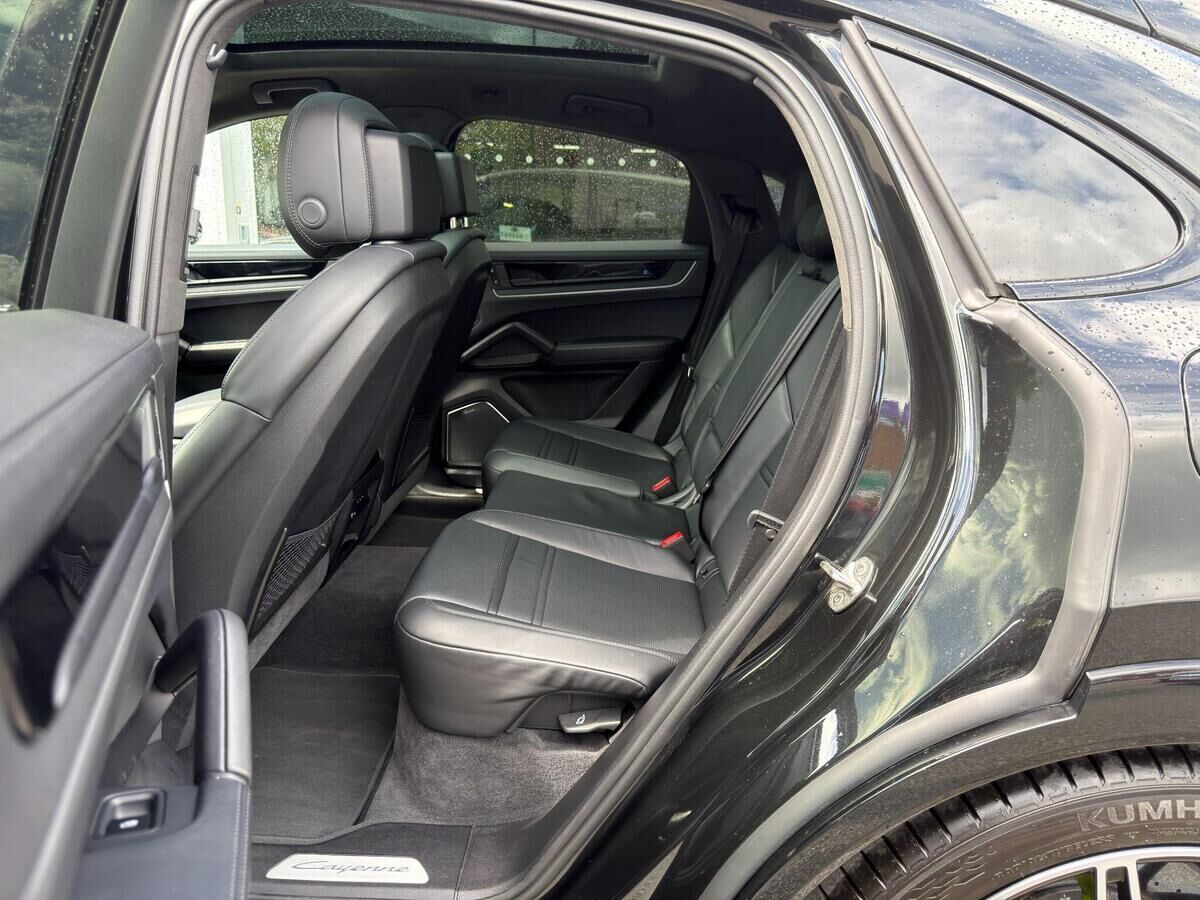 Porsche Cayenne Cayenne Gallery Image