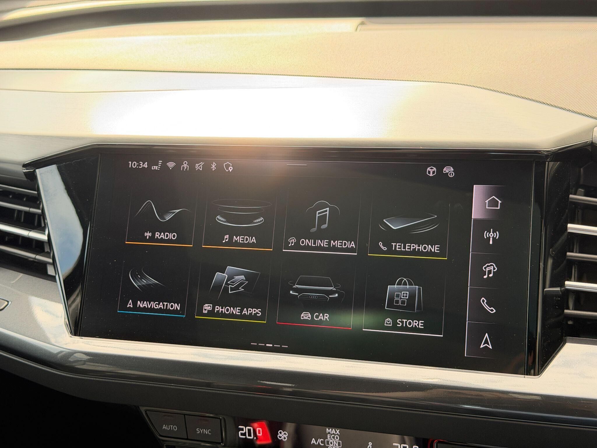 Audi Q4 e-tron Q4 e-tron Gallery Image