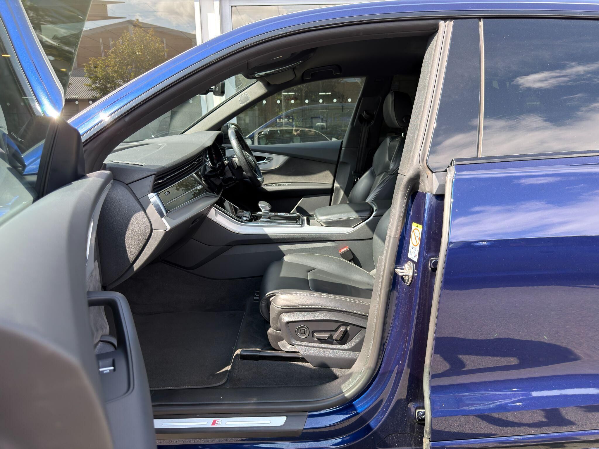 Audi Q8 Q8 Gallery Image