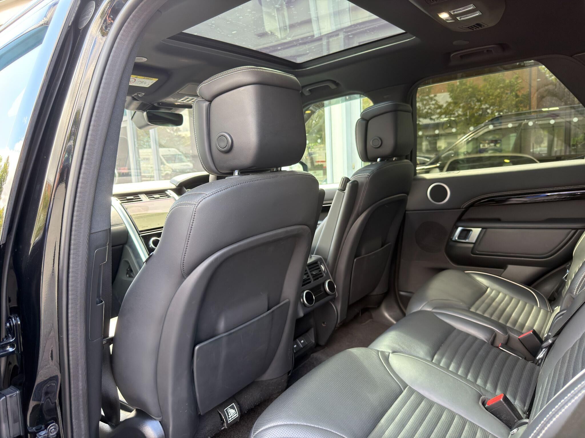 Land Rover Discovery Discovery Gallery Image
