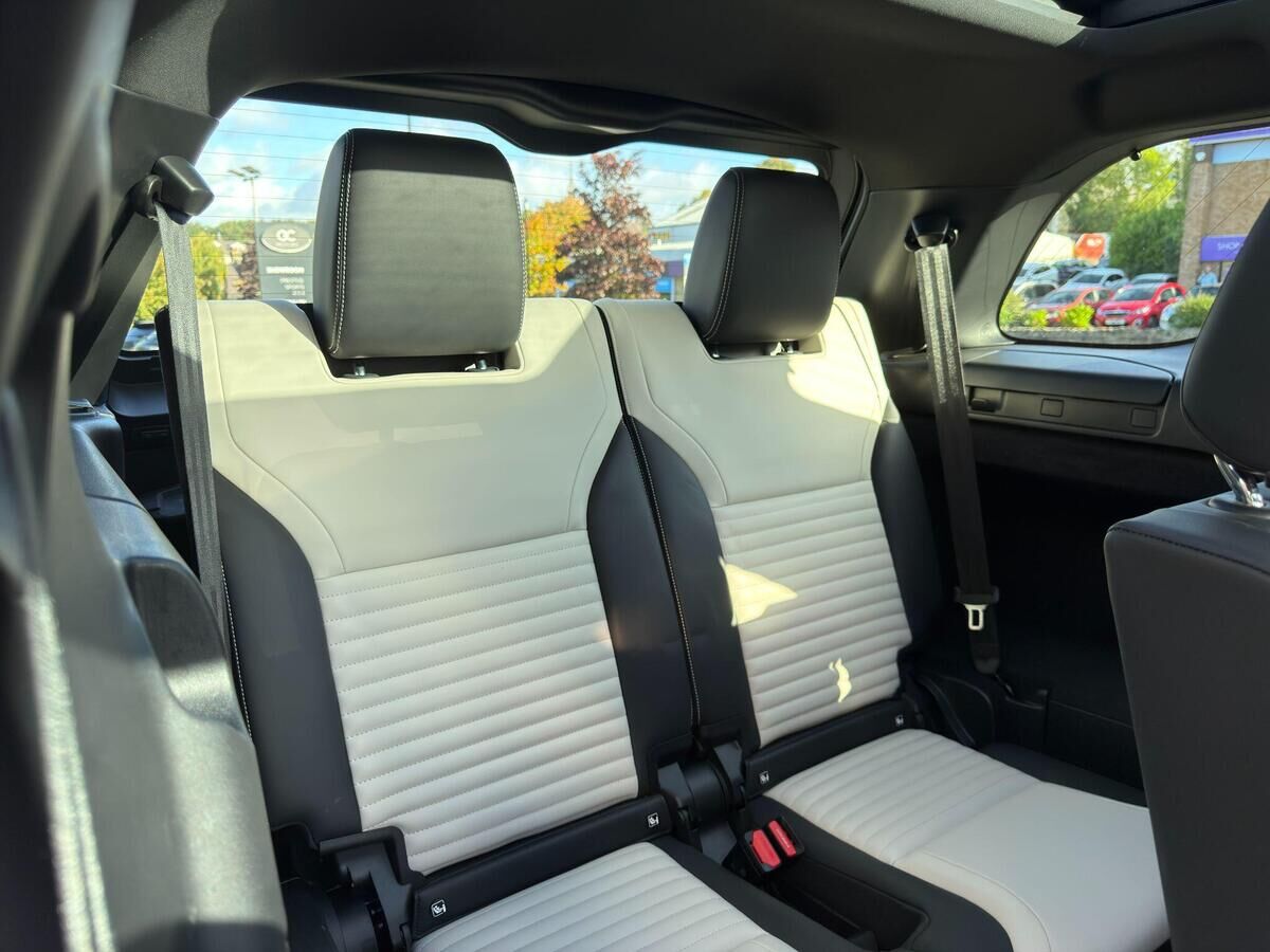 Land Rover Discovery Discovery Gallery Image