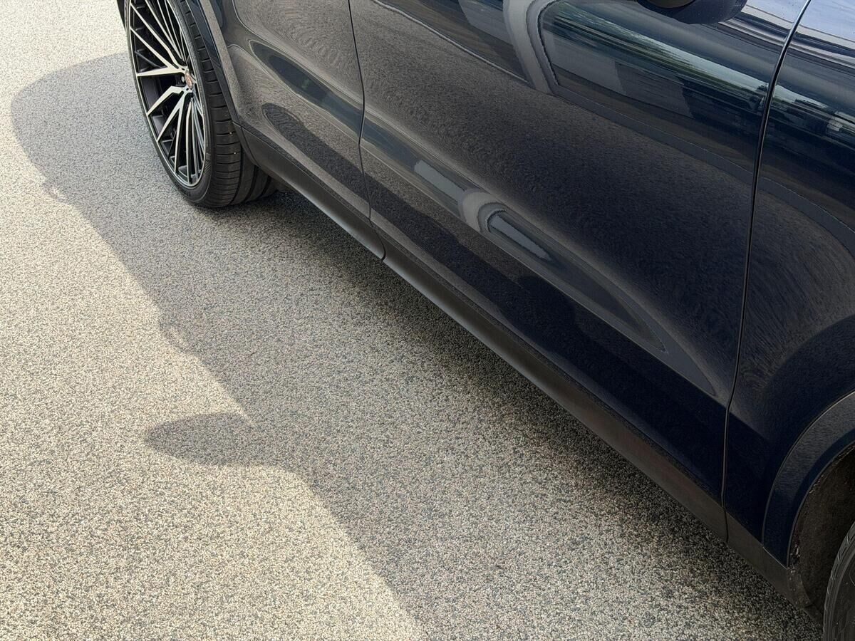 Porsche Cayenne Cayenne Gallery Image