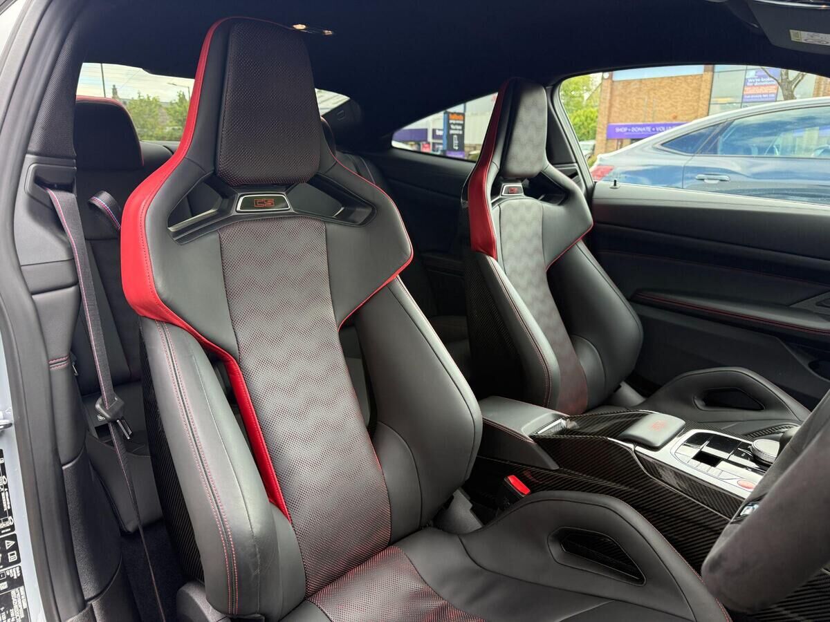 BMW M4 M4 Gallery Image