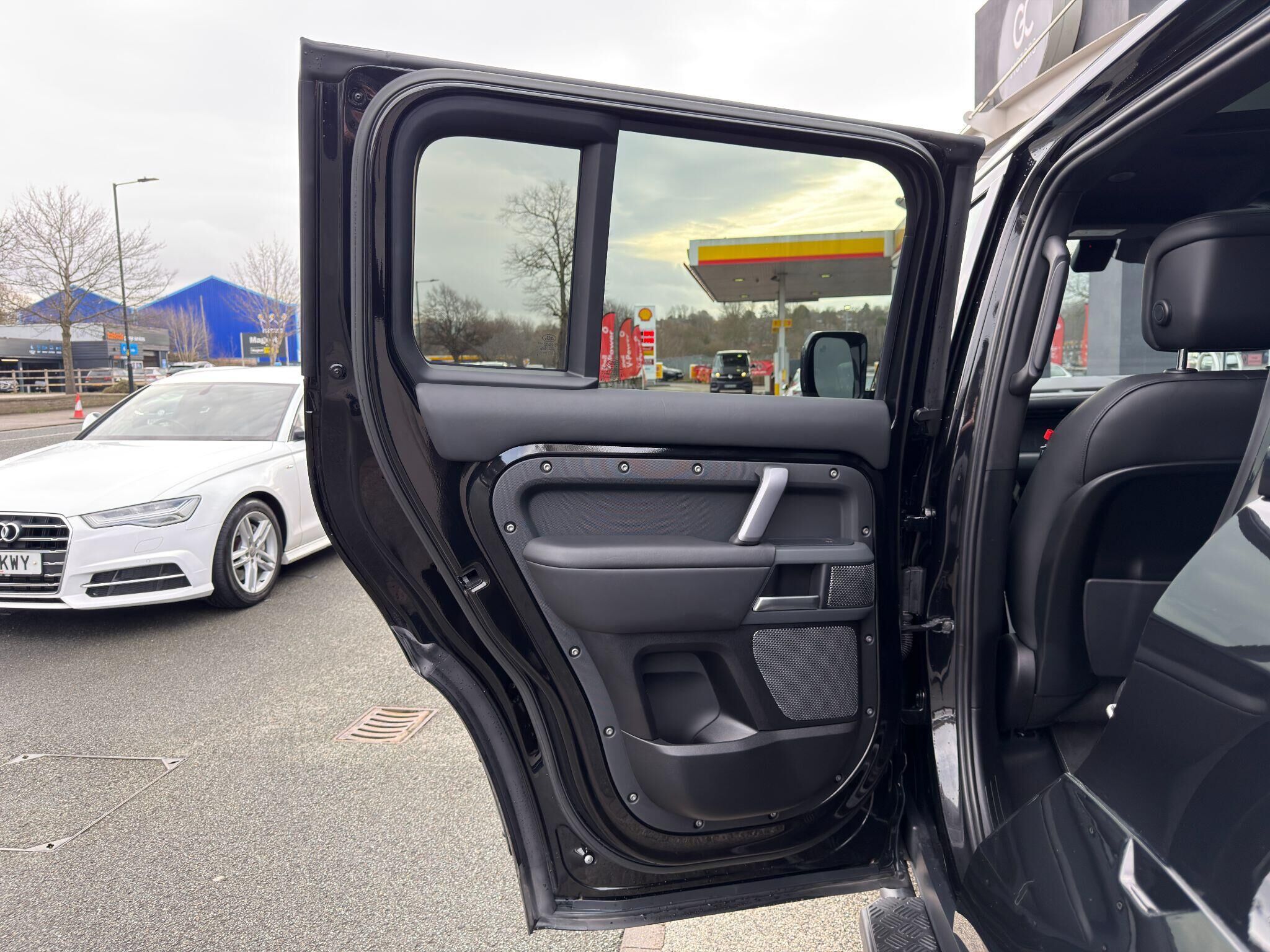 Land Rover Defender 110 Defender 110 Gallery Image