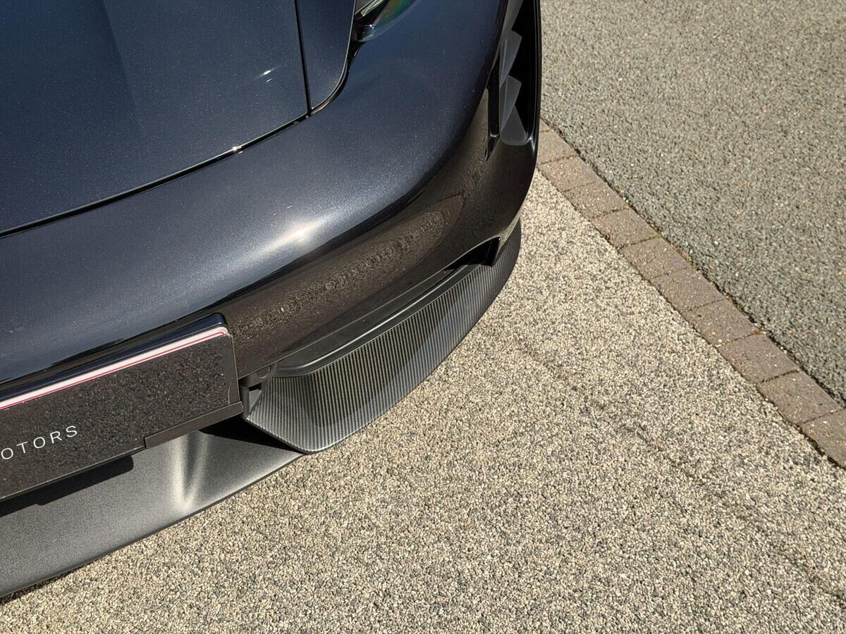 Porsche Taycan Taycan Gallery Image