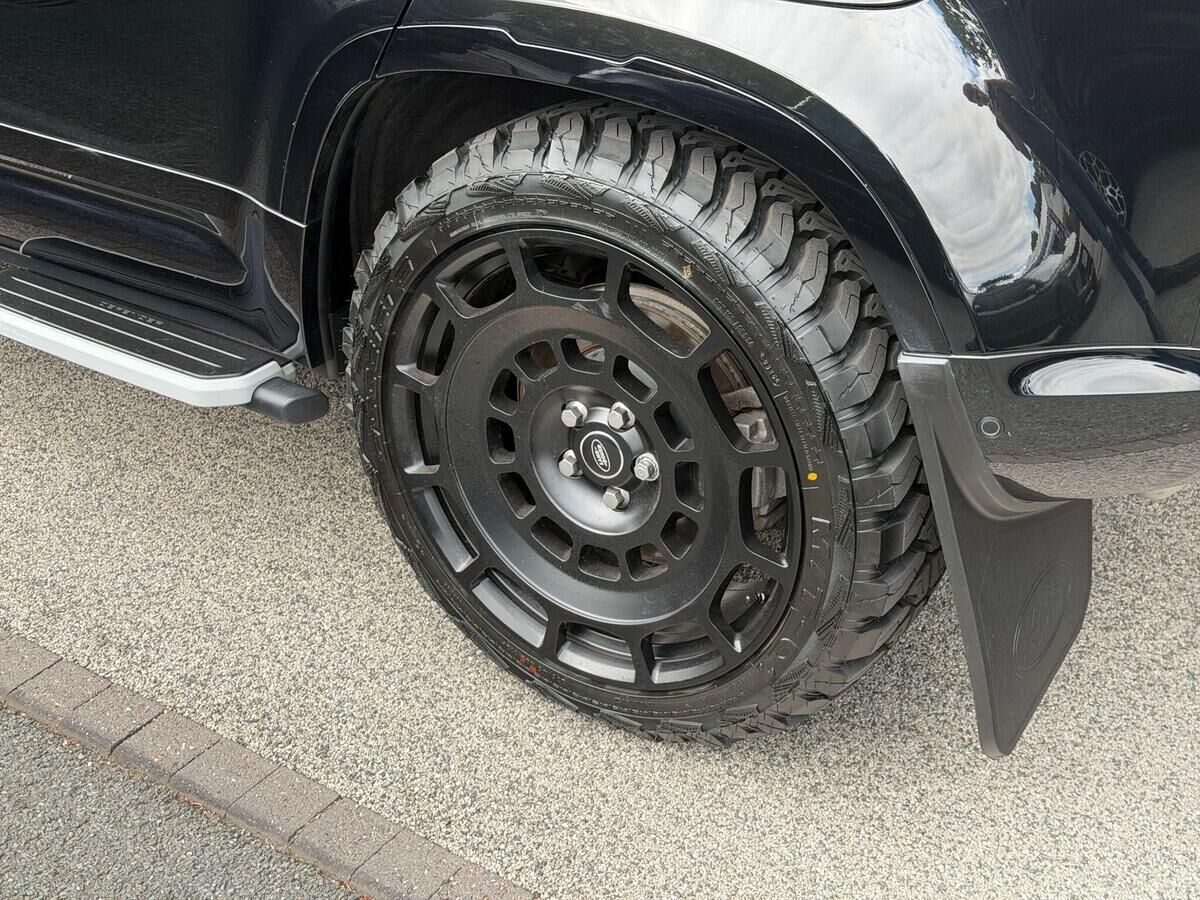 Land Rover Defender 110 Defender 110 Gallery Image