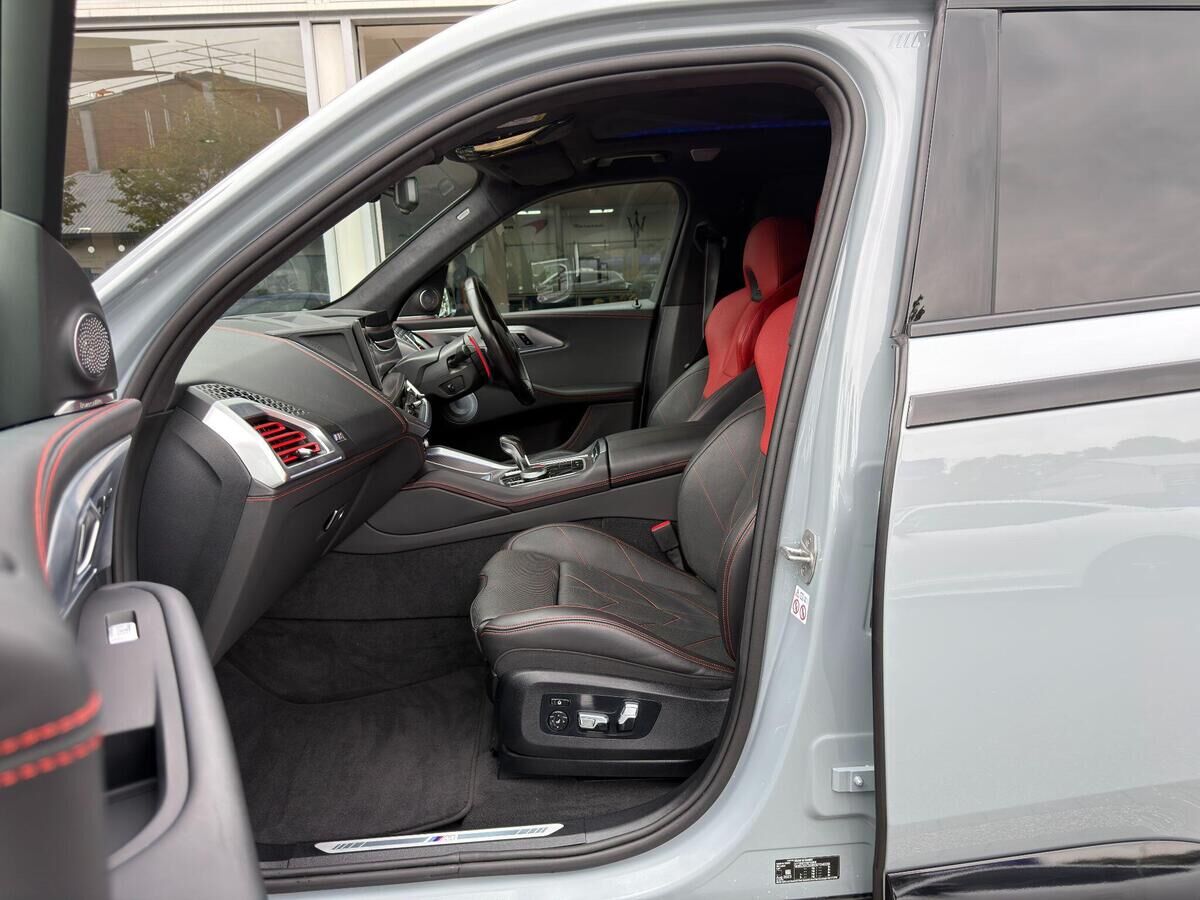 BMW XM XM Gallery Image