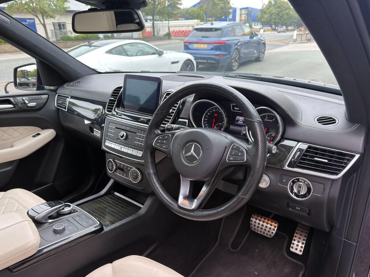 Mercedes-Benz GLE GLE Gallery Image