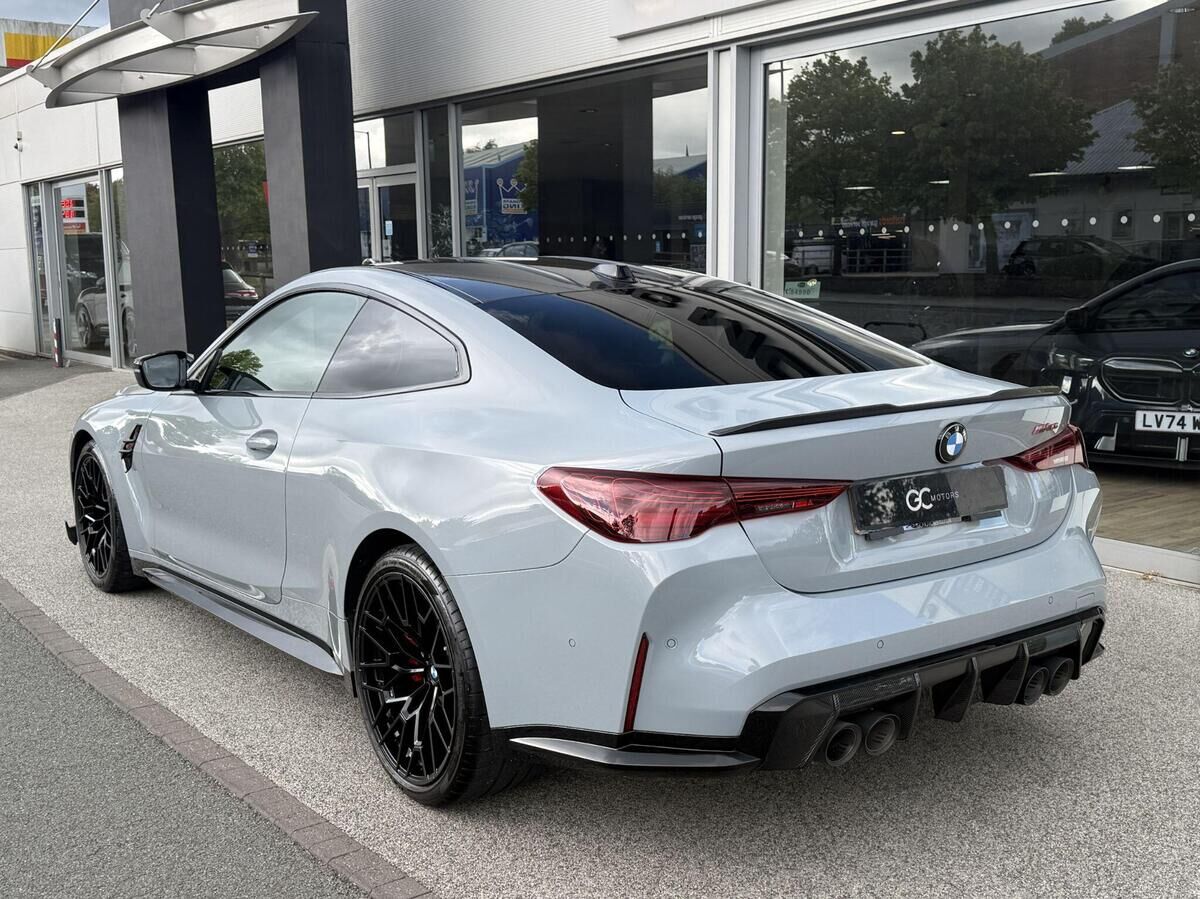BMW M4 M4 Gallery Image