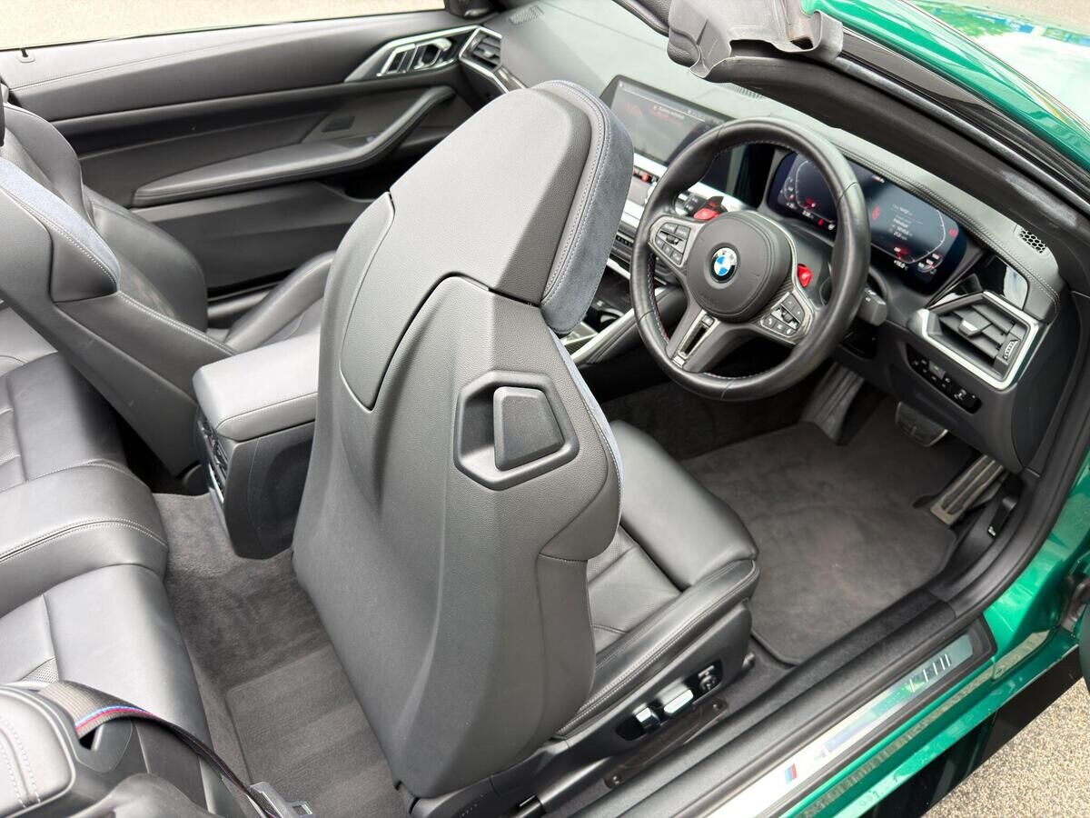 BMW M4 M4 Gallery Image