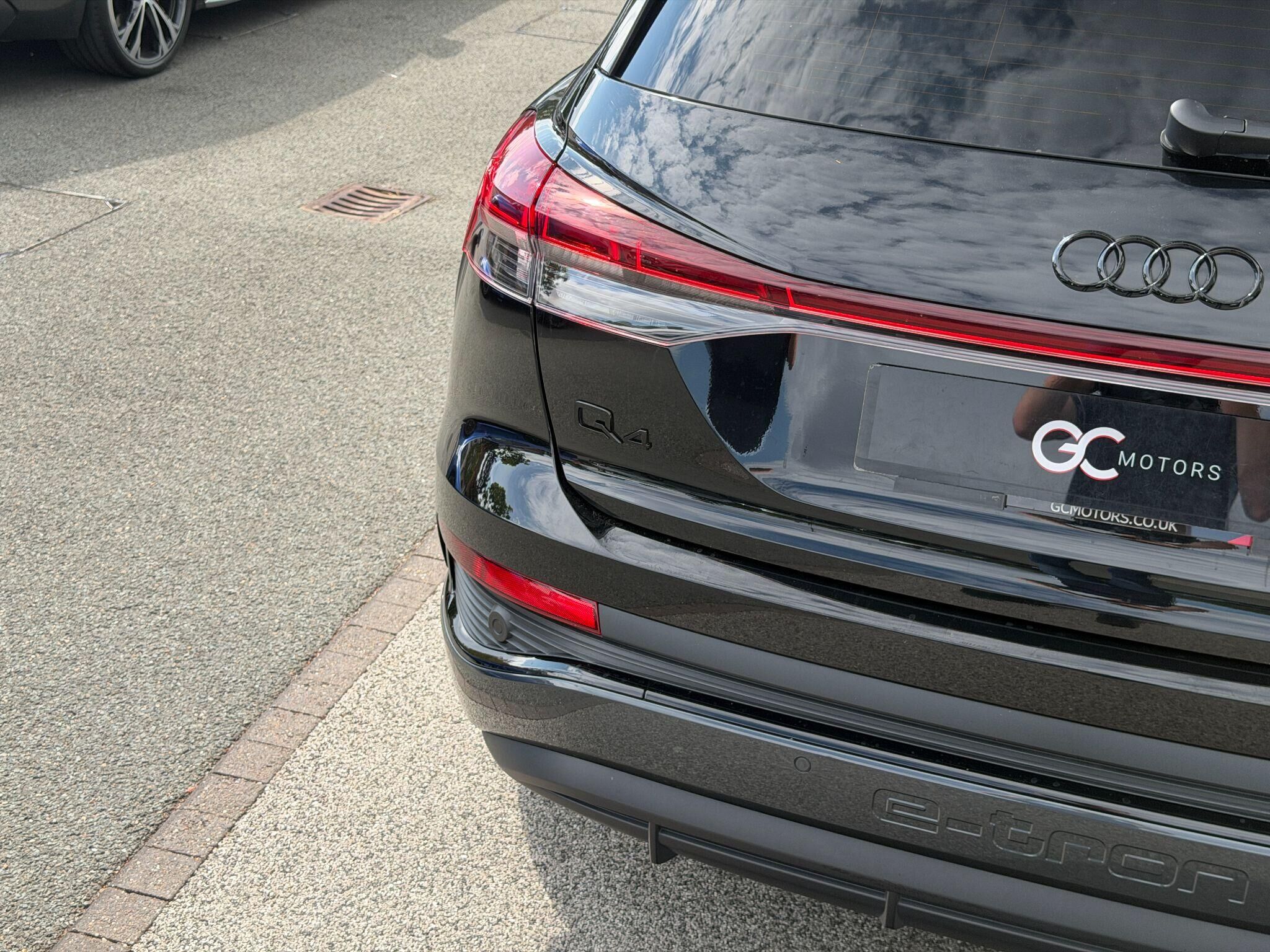 Audi Q4 e-tron Q4 e-tron Gallery Image