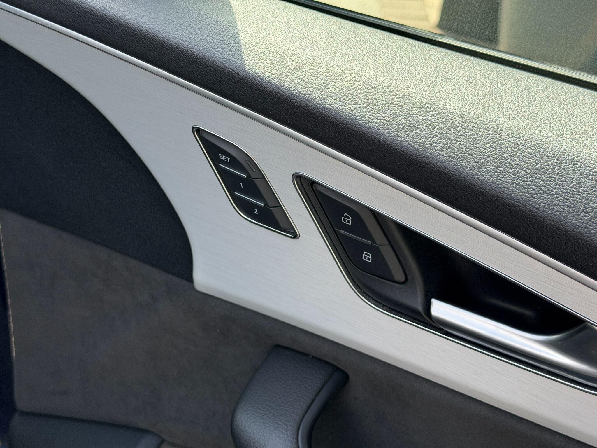 Audi Q8 Q8 Gallery Image