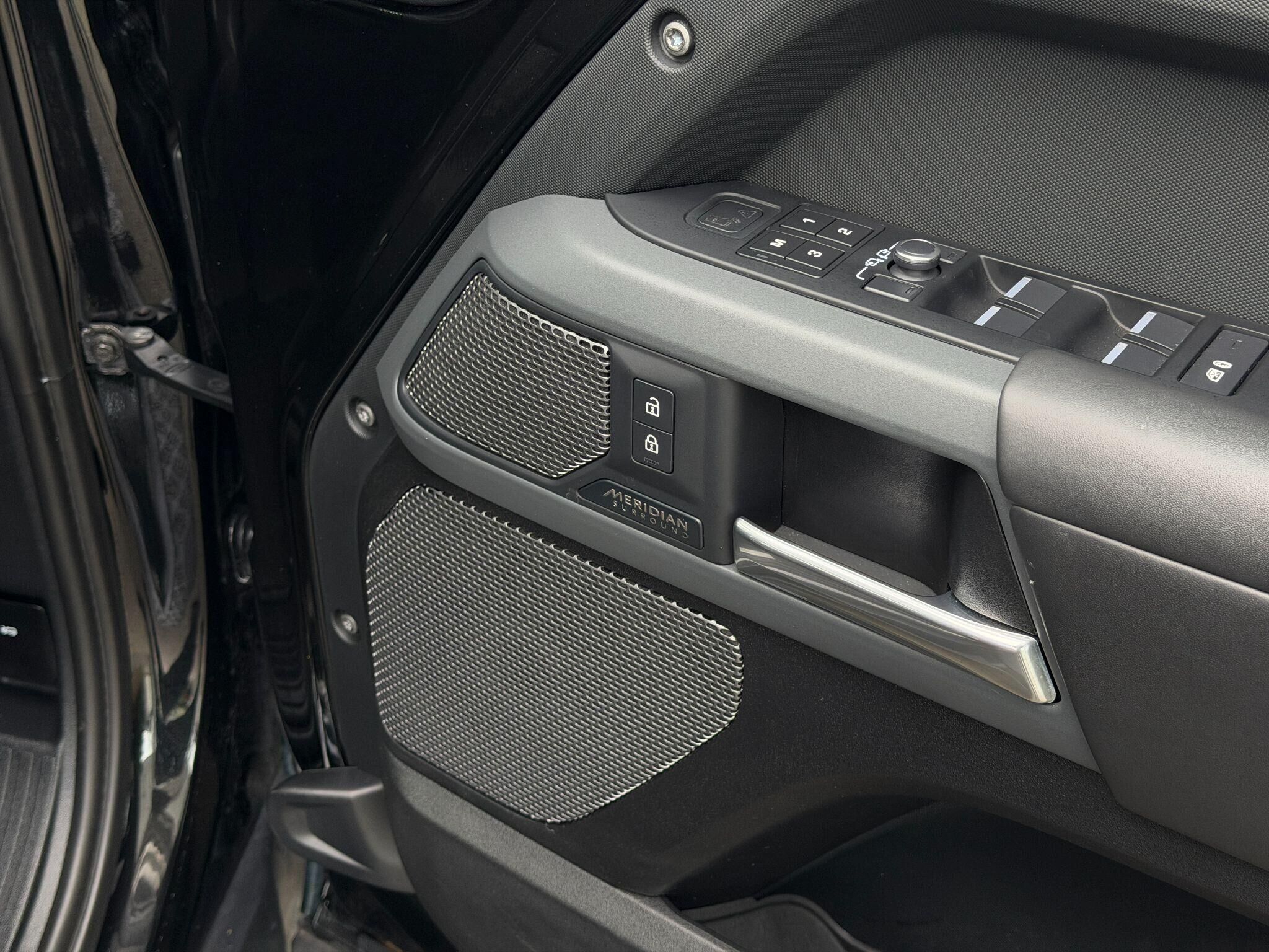 Land Rover Defender 110 Defender 110 Gallery Image
