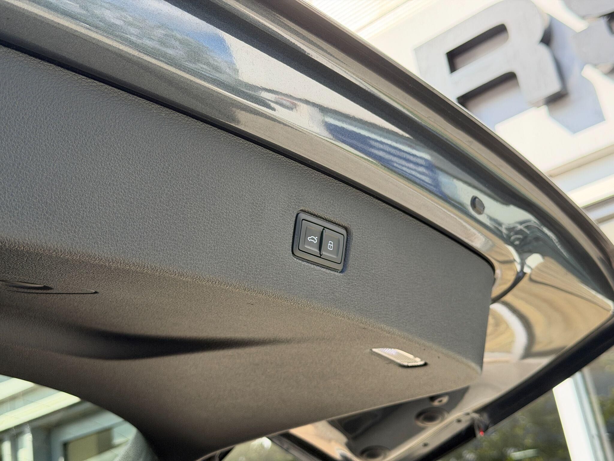 Audi SQ7 SQ7 Gallery Image